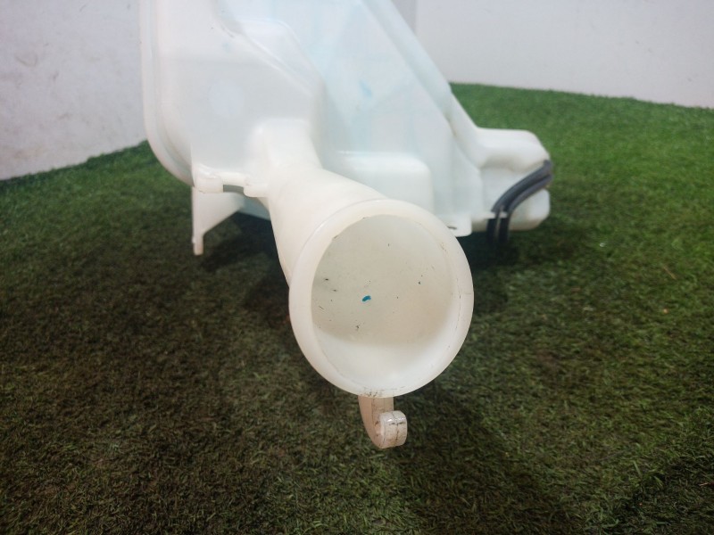 Recambio de deposito limpia para hyundai i30 (gd) 1.4 referencia OEM IAM SINREF SIN REF SIN REF