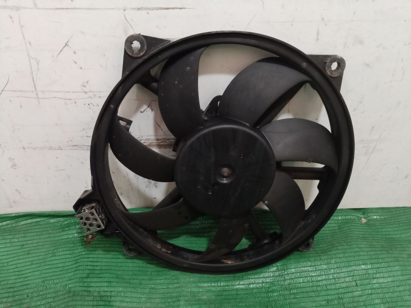 Recambio de electroventilador para renault fluence (l3_) z.e. referencia OEM IAM 214813479R 214813479R 214813479R