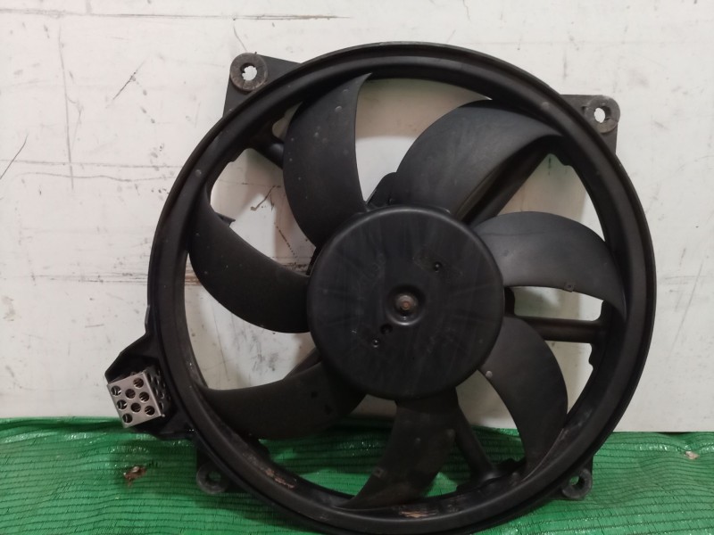 Recambio de electroventilador para renault fluence (l3_) z.e. referencia OEM IAM 214813479R 214813479R 214813479R