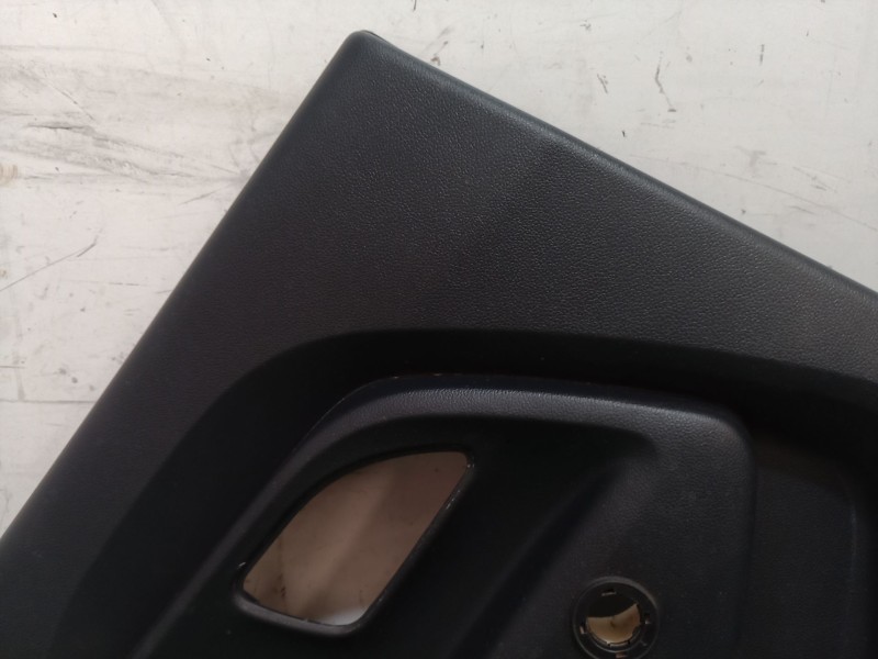 Recambio de guarnecido puerta trasera izquierda para kia rio iii (ub) 1.2 cvvt referencia OEM IAM 833301W0 833301W0 833301W0