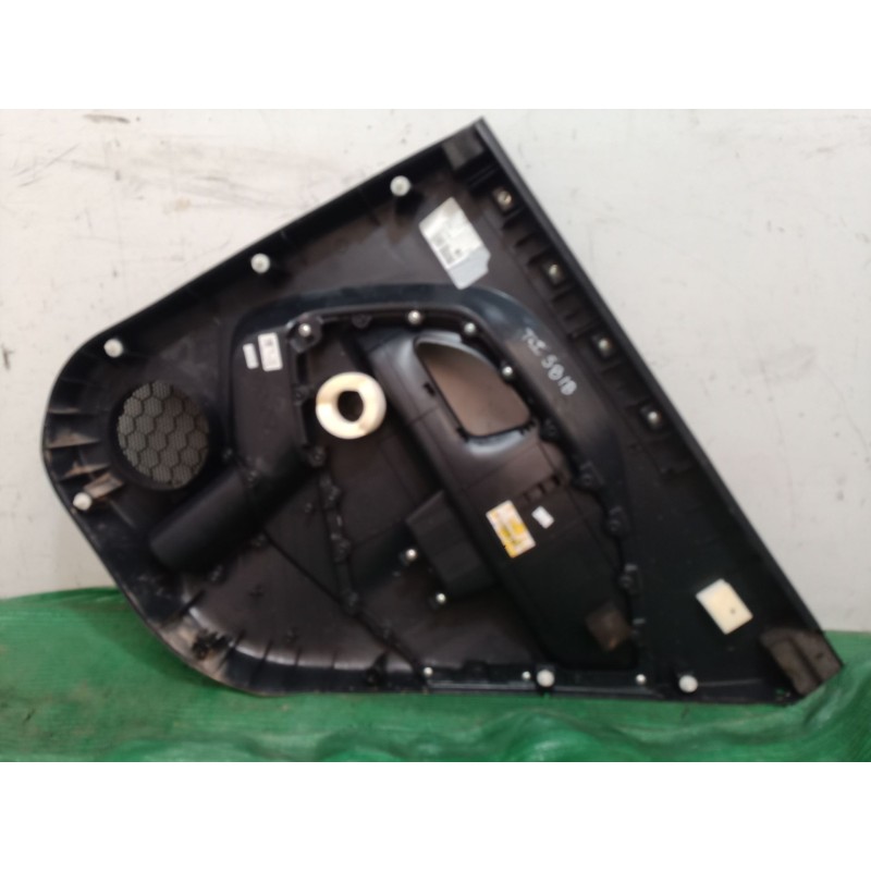 Recambio de guarnecido puerta trasera izquierda para kia rio iii (ub) 1.2 cvvt referencia OEM IAM 833301W0 833301W0 833301W0
