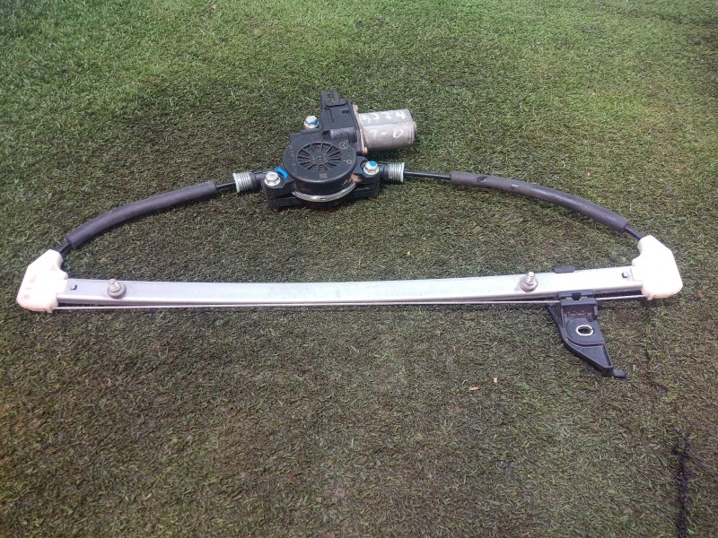 Recambio de elevalunas trasero derecho para mazda 3 (bm, bn) 2.0 referencia OEM IAM   