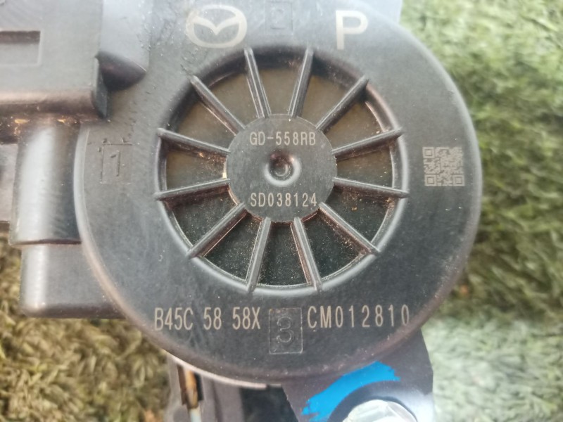 Recambio de elevalunas trasero derecho para mazda 3 (bm, bn) 2.0 referencia OEM IAM   