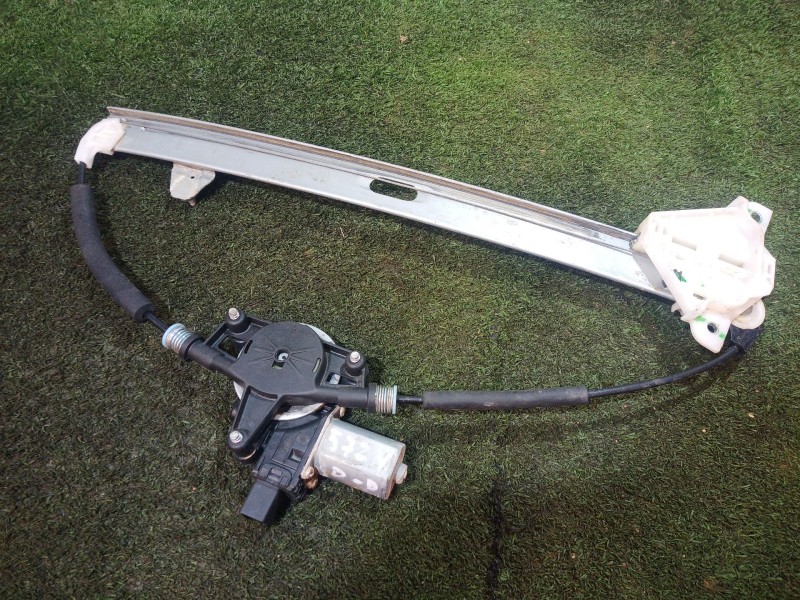 Recambio de elevalunas delantero derecho para mazda 3 (bm, bn) 2.0 referencia OEM IAM CM012810 CM012810 BA5C5858X