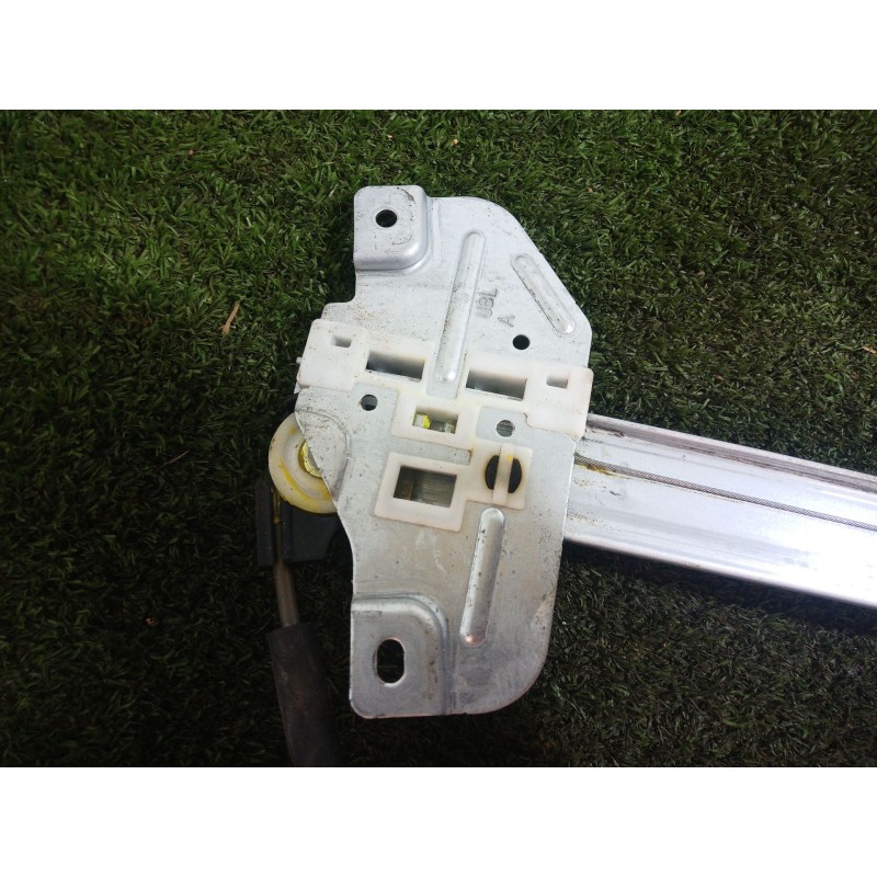 Recambio de elevalunas delantero izquierdo para kia rio iii (ub) 1.2 cvvt referencia OEM IAM   