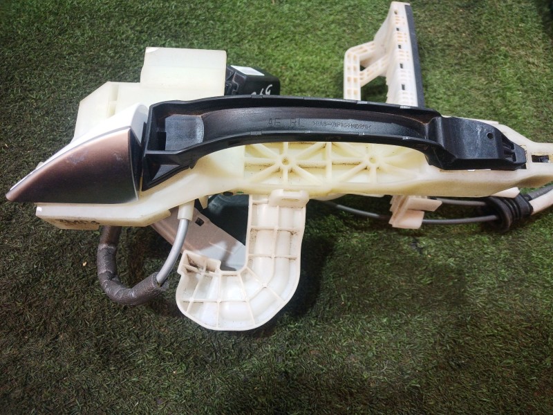 Recambio de cerradura puerta trasera izquierda para hyundai ioniq (ae) 1.6 gdi hybrid referencia OEM IAM   