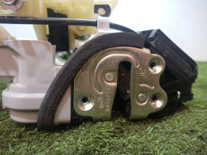 Recambio de cerradura puerta delantera derecha para hyundai ioniq (ae) 1.6 gdi hybrid referencia OEM IAM   