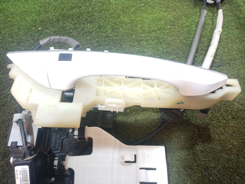 Recambio de cerradura puerta delantera derecha para hyundai ioniq (ae) 1.6 gdi hybrid referencia OEM IAM   