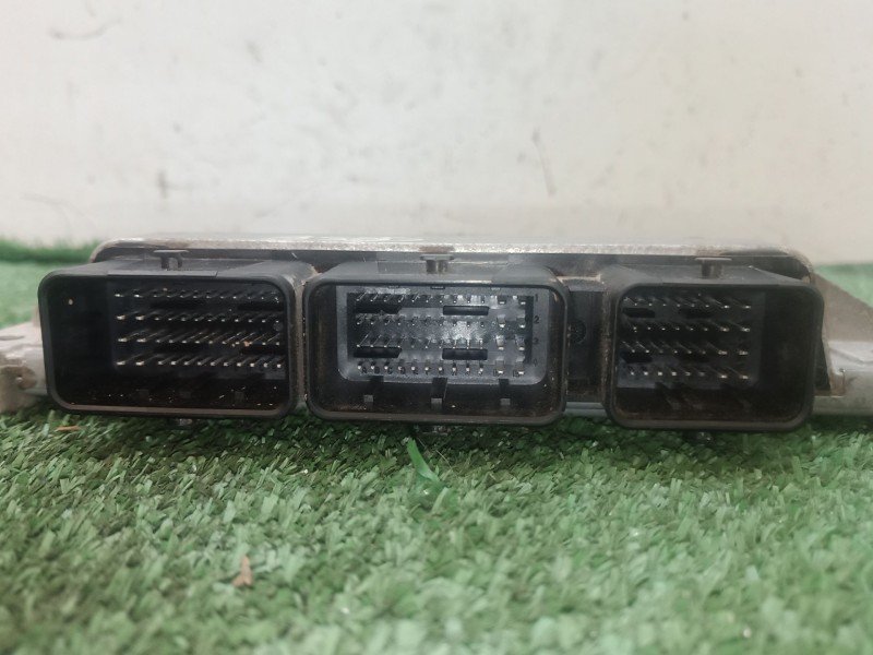 Recambio de centralita motor uce para renault fluence (l3_) z.e. referencia OEM IAM   