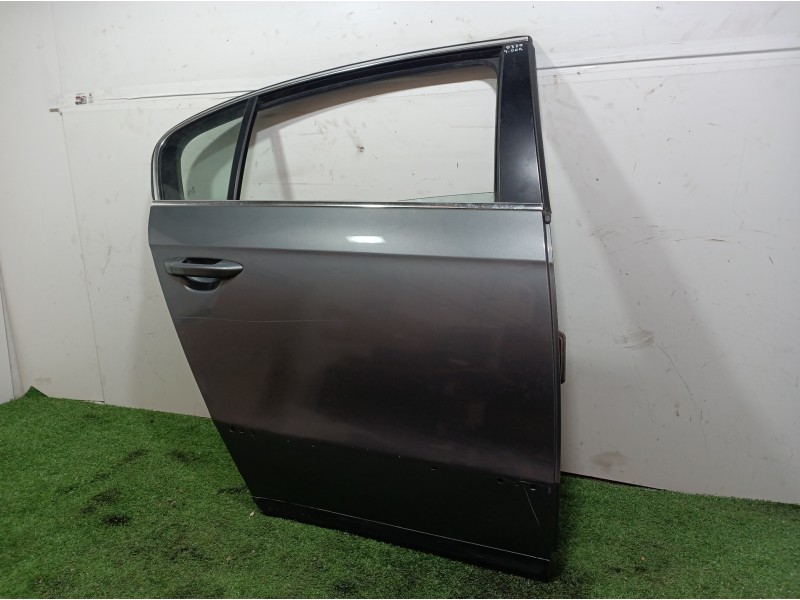 Recambio de puerta trasera derecha para volkswagen passat berlina (3c2) advance referencia OEM IAM 3C5833312 3C5833312 3C5833312