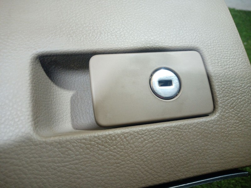 Recambio de guantera para volkswagen passat b6 (3c2) 1.8 tsi referencia OEM IAM 3C1857114 3C1857114 3C1857114