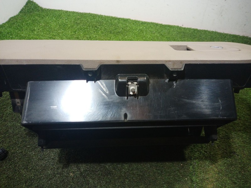 Recambio de guantera para volkswagen passat b6 (3c2) 1.8 tsi referencia OEM IAM 3C1857114 3C1857114 3C1857114