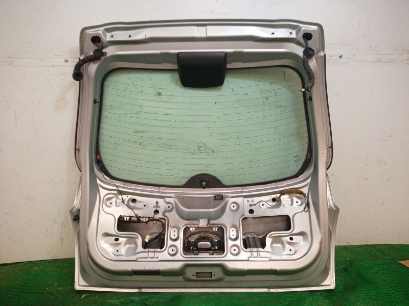 Recambio de porton trasero para nissan micra (k12e) acenta referencia OEM IAM   