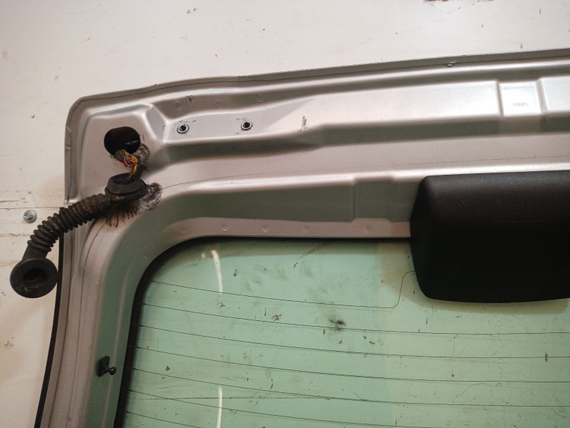 Recambio de porton trasero para nissan micra (k12e) acenta referencia OEM IAM   