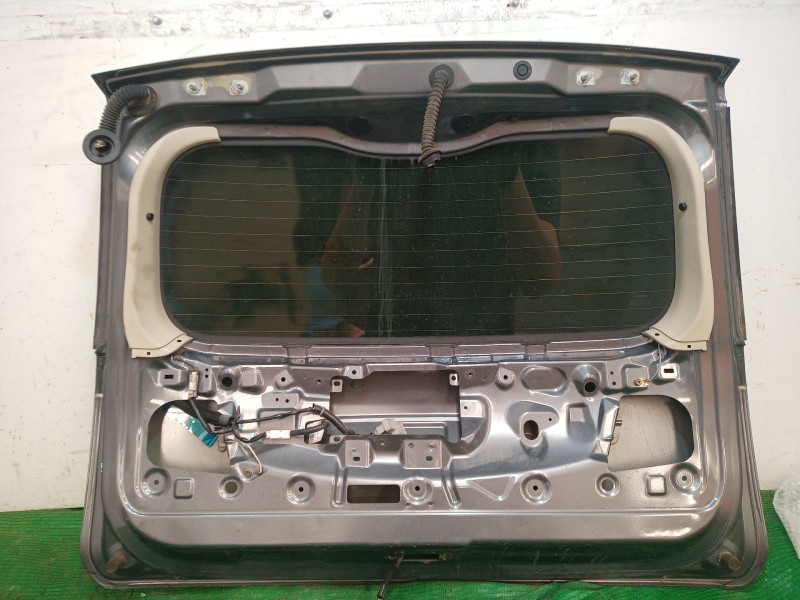 Recambio de porton trasero para nissan note (e11e) acenta referencia OEM IAM   