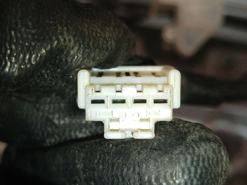 Recambio de porton trasero para nissan note (e11e) acenta referencia OEM IAM   