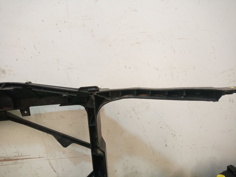 Recambio de panel frontal para mazda 6 hatchback (gg) 2.0 di (gg14) referencia OEM IAM GJ6A53111 GJ6A53111 GJ6A53111