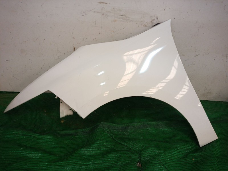 Recambio de aleta delantera izquierda para citroën c4 grand picasso ii (da_, de_) 2.0 bluehdi 150 referencia OEM IAM   