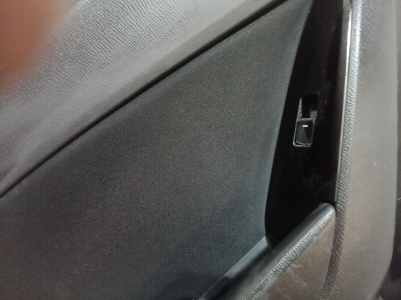 Recambio de guarnecido puerta trasera izquierda para mazda 3 (bm, bn) 2.0 referencia OEM IAM BJS7685 BJS7685 BJS7685