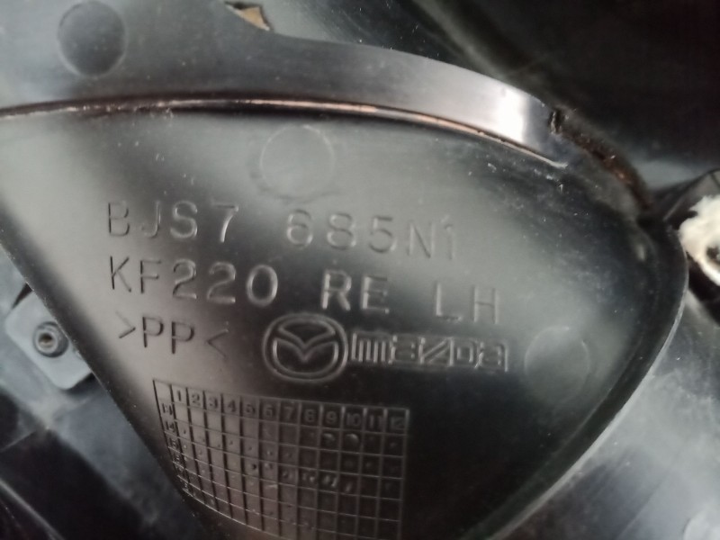 Recambio de guarnecido puerta trasera izquierda para mazda 3 (bm, bn) 2.0 referencia OEM IAM BJS7685 BJS7685 BJS7685