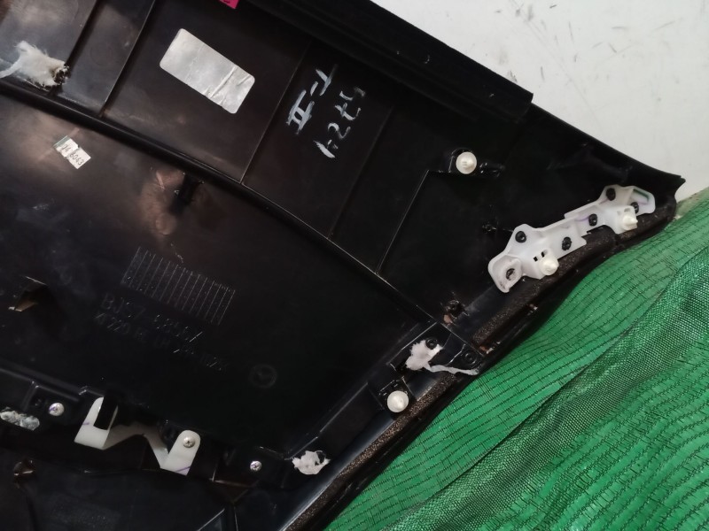 Recambio de guarnecido puerta trasera izquierda para mazda 3 (bm, bn) 2.0 referencia OEM IAM BJS7685 BJS7685 BJS7685