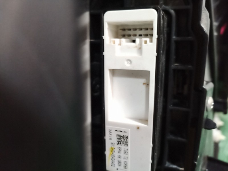 Recambio de guarnecido puerta trasera izquierda para mazda 3 (bm, bn) 2.0 referencia OEM IAM BJS7685 BJS7685 BJS7685