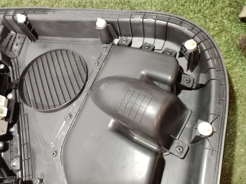 Recambio de guarnecido puerta trasera derecha para hyundai ioniq (ae) 1.6 gdi hybrid referencia OEM IAM   