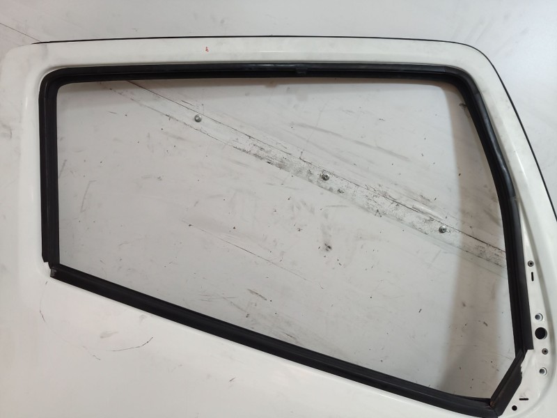 Recambio de puerta delantera derecha para nissan cabstar tlo referencia OEM IAM   