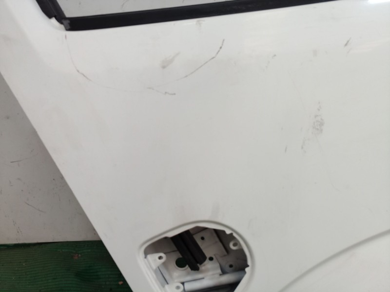 Recambio de puerta delantera derecha para nissan cabstar tlo referencia OEM IAM   