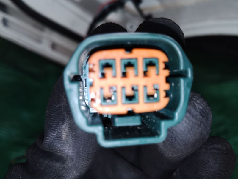 Recambio de puerta delantera derecha para nissan cabstar tlo referencia OEM IAM   