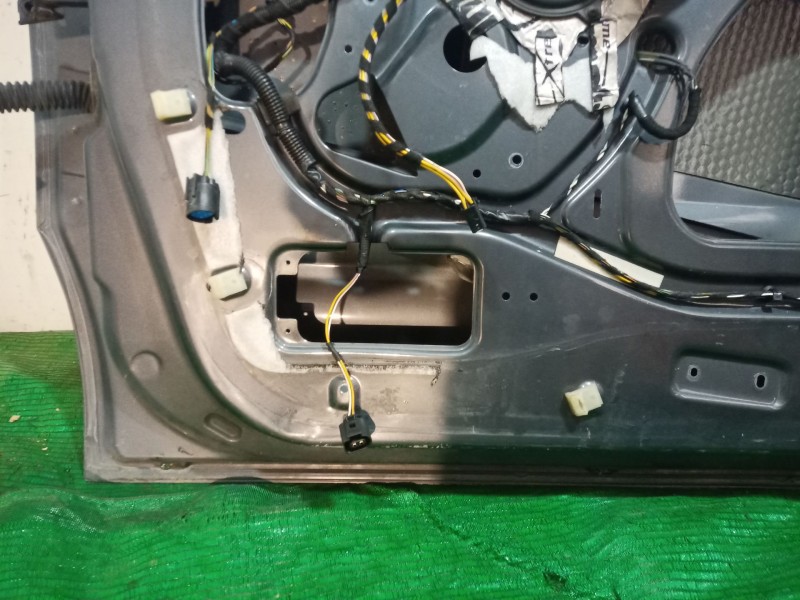 Recambio de puerta delantera derecha para ford tourneo connect 1.8 tdci /tddi /di referencia OEM IAM   