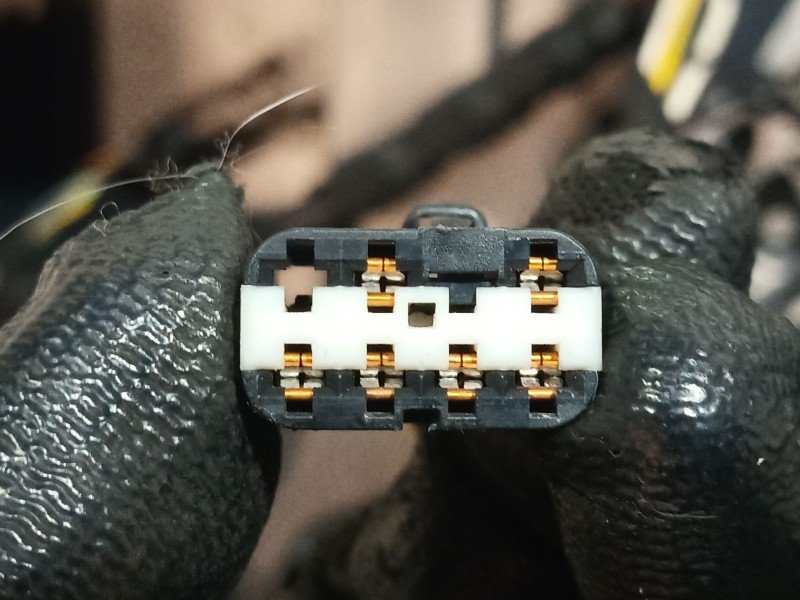 Recambio de puerta delantera derecha para ford tourneo connect 1.8 tdci /tddi /di referencia OEM IAM   