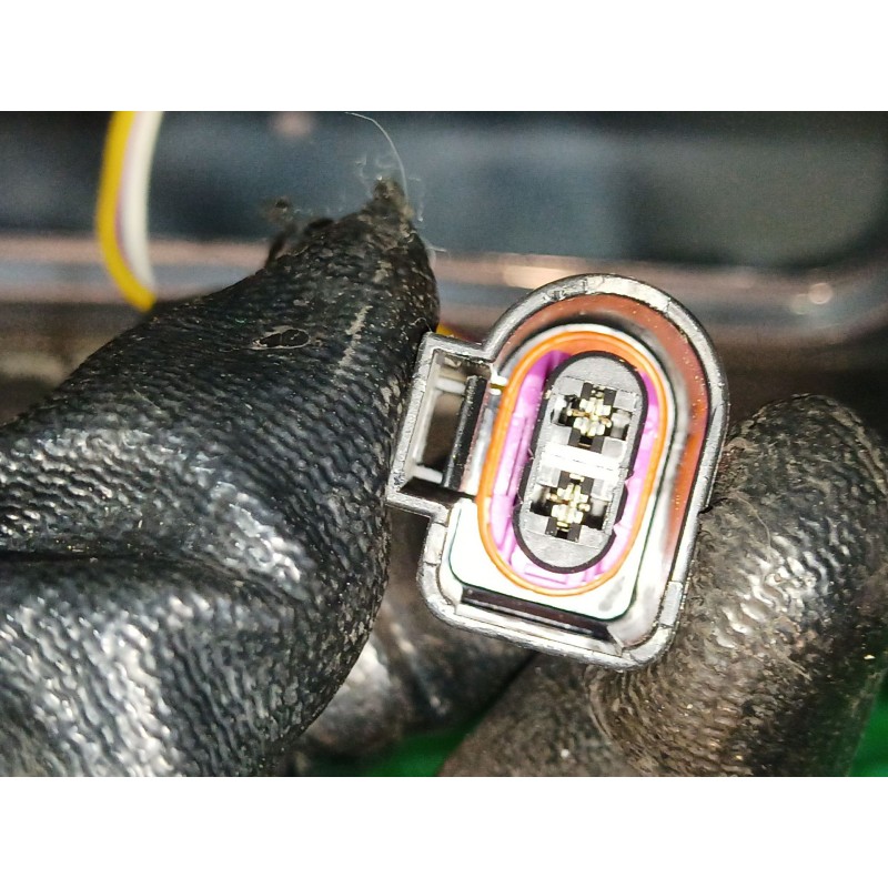 Recambio de puerta delantera derecha para ford tourneo connect 1.8 tdci /tddi /di referencia OEM IAM   