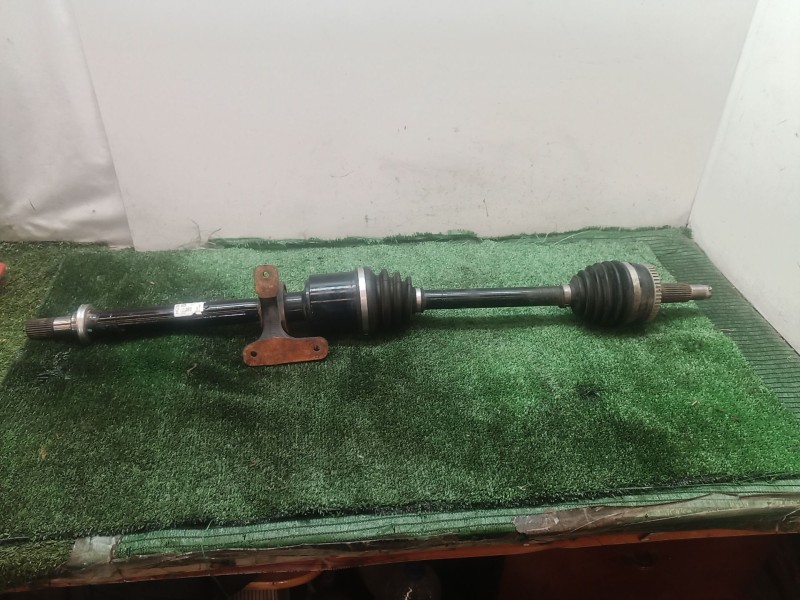 Recambio de transmision delantera derecha para ssangyong tivoli grand 1.5 t-gdi referencia OEM IAM   