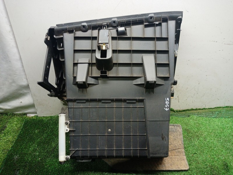 Recambio de guantera para hyundai i20 i (pb, pbt) 1.2 referencia OEM IAM 845291J000 845291J000 845291J000