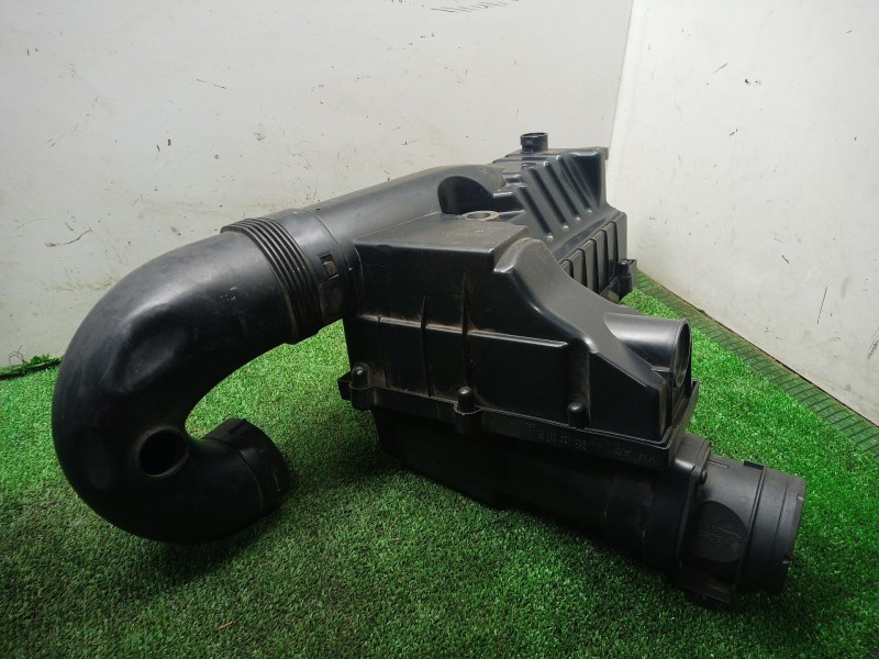 Recambio de filtro aire para audi q3 (8ub, 8ug) 2.0 tdi referencia OEM IAM   