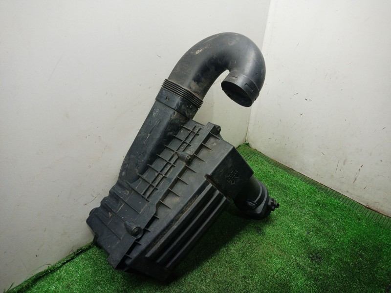 Recambio de filtro aire para audi q3 (8ub, 8ug) 2.0 tdi referencia OEM IAM   