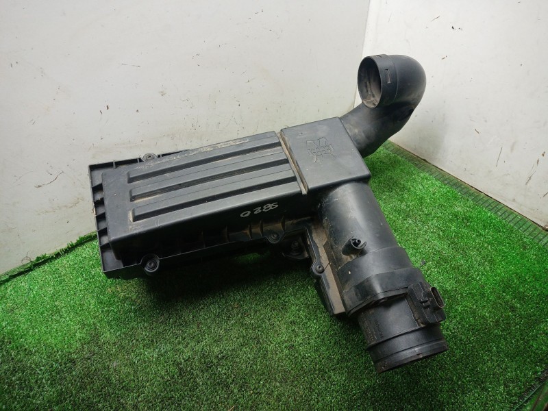 Recambio de filtro aire para audi q3 (8ub, 8ug) 2.0 tdi referencia OEM IAM   