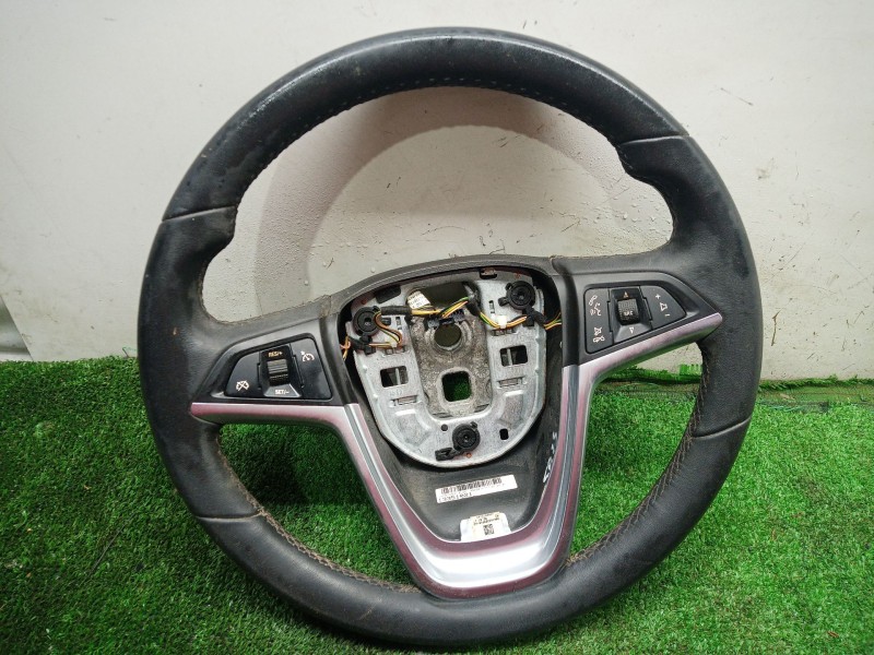 Recambio de volante para opel astra j (p10) 1.7 cdti (68) referencia OEM IAM   