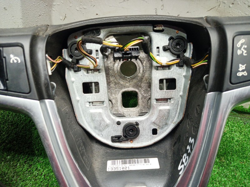 Recambio de volante para opel astra j (p10) 1.7 cdti (68) referencia OEM IAM   