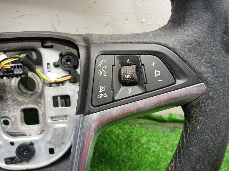 Recambio de volante para opel astra j (p10) 1.7 cdti (68) referencia OEM IAM   