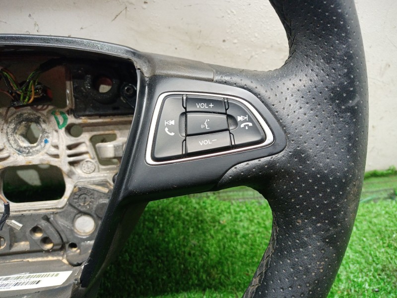 Recambio de volante para ford focus iv sedán (hm) 1.0 ecoboost referencia OEM IAM G1EB3600D G1EB3600D G1EB3600D