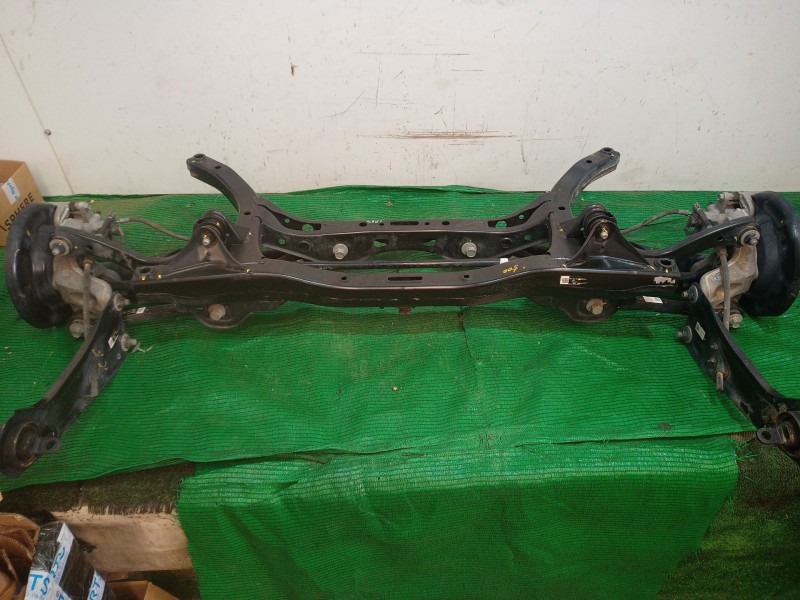 Recambio de puente trasero para hyundai ioniq (ae) 1.6 gdi hybrid referencia OEM IAM 55410G2100 55410G2100 55410G2100