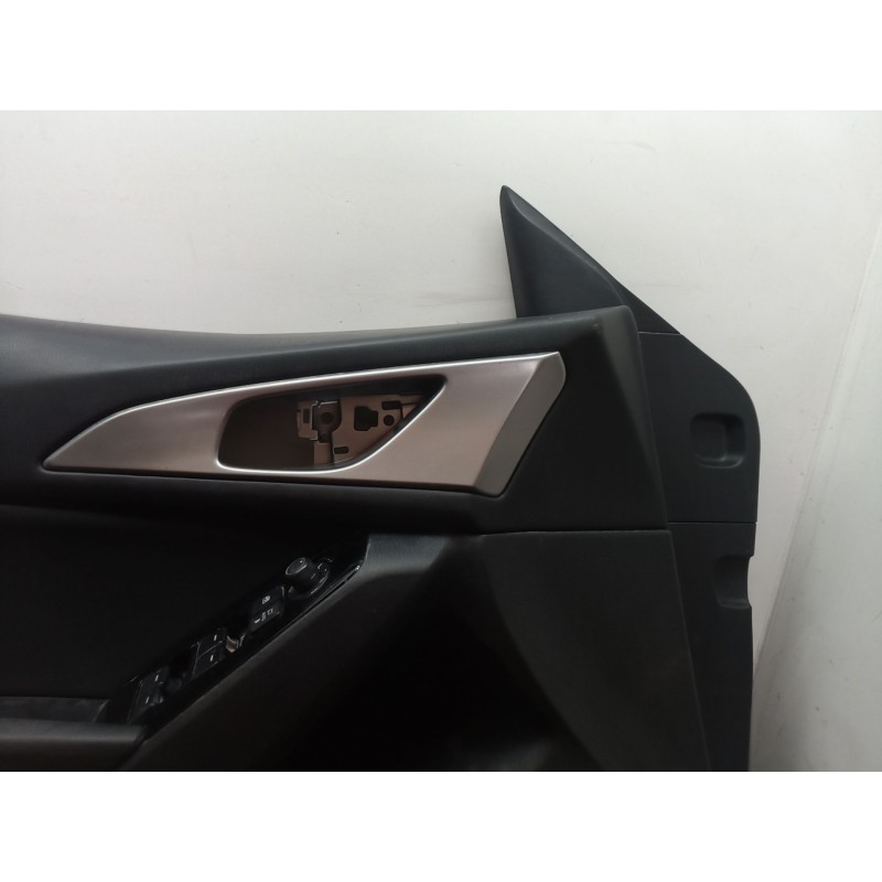 Recambio de guarnecido puerta delantera izquierda para mazda 3 (bm, bn) 2.0 referencia OEM IAM   