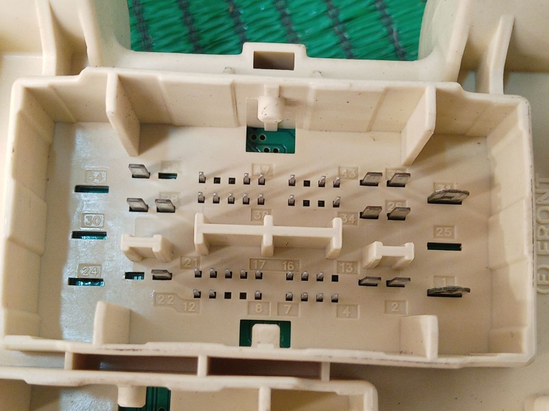 Recambio de caja reles / fusibles para hyundai i20 i (pb, pbt) 1.2 referencia OEM IAM   
