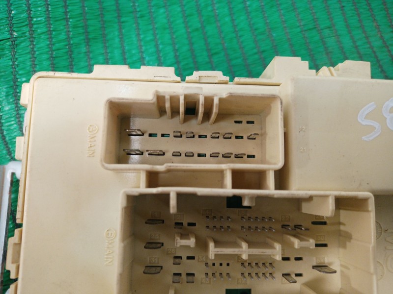 Recambio de caja reles / fusibles para hyundai i20 i (pb, pbt) 1.2 referencia OEM IAM   