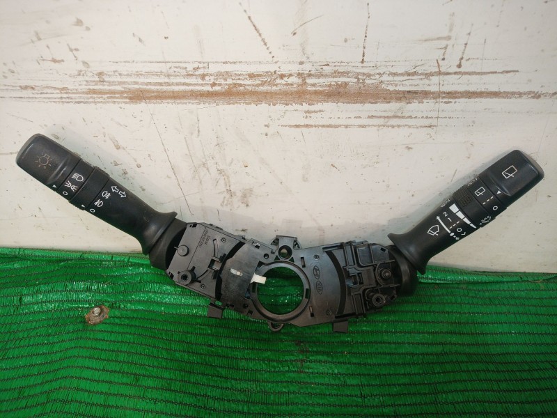 Recambio de mando multifuncion para hyundai i20 i (pb, pbt) 1.2 referencia OEM IAM   