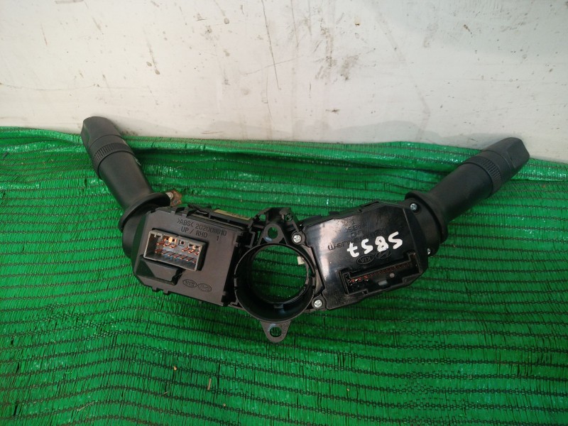 Recambio de mando multifuncion para hyundai i20 i (pb, pbt) 1.2 referencia OEM IAM   