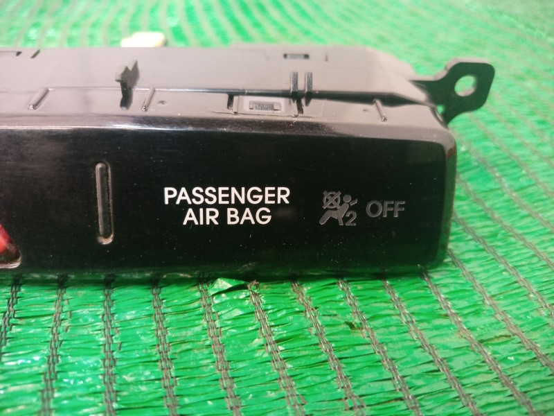 Recambio de warning para hyundai i20 i (pb, pbt) 1.2 referencia OEM IAM   