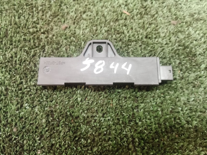 Recambio de antena para mini mini (f55) cooper d referencia OEM IAM 6520922083202 6520922083202 6520922083202